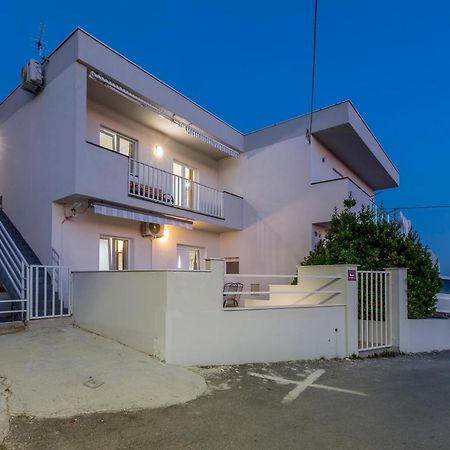 House With Private Pool Magdalena Apartment Podstrana Luaran gambar