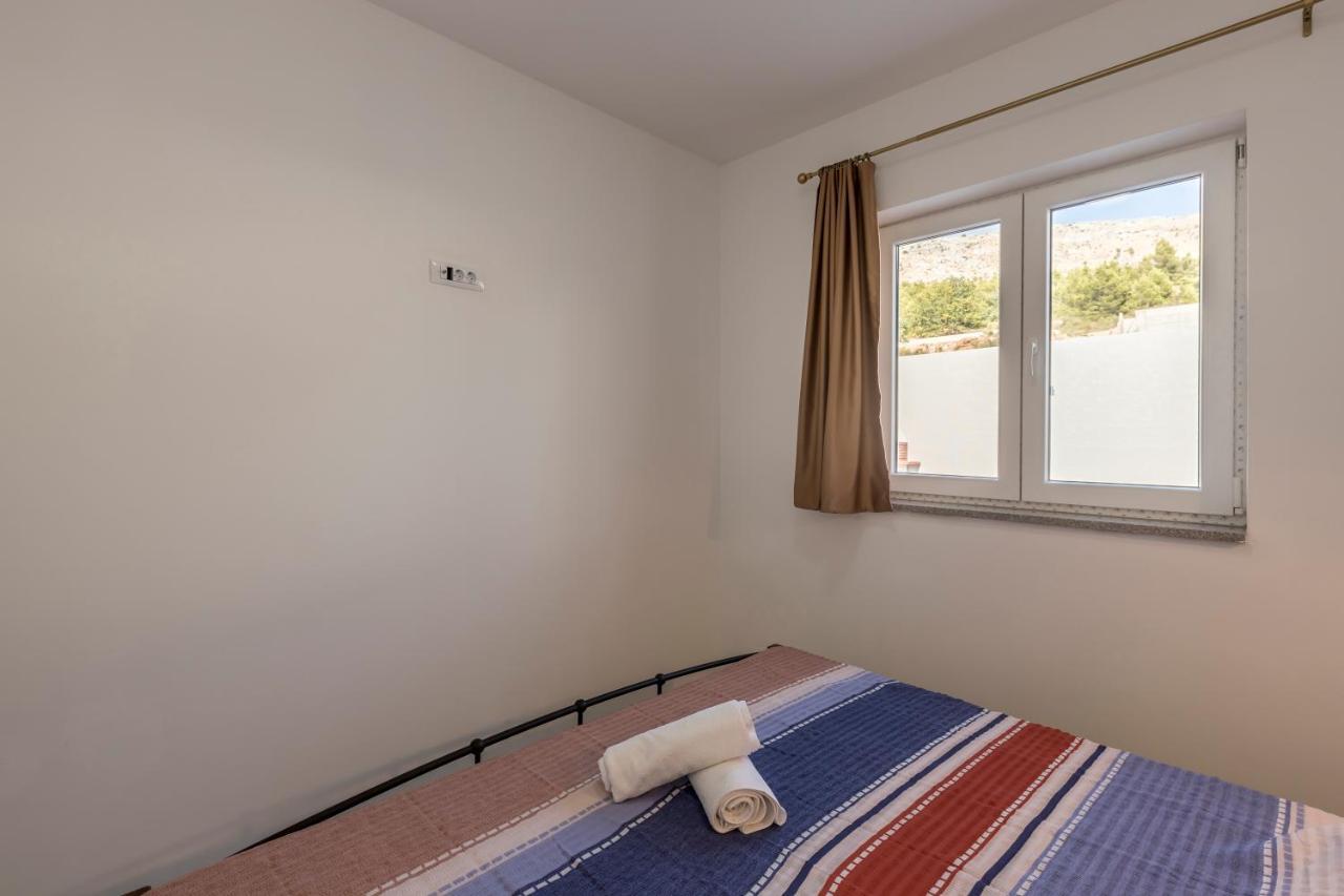 House With Private Pool Magdalena Apartment Podstrana Luaran gambar