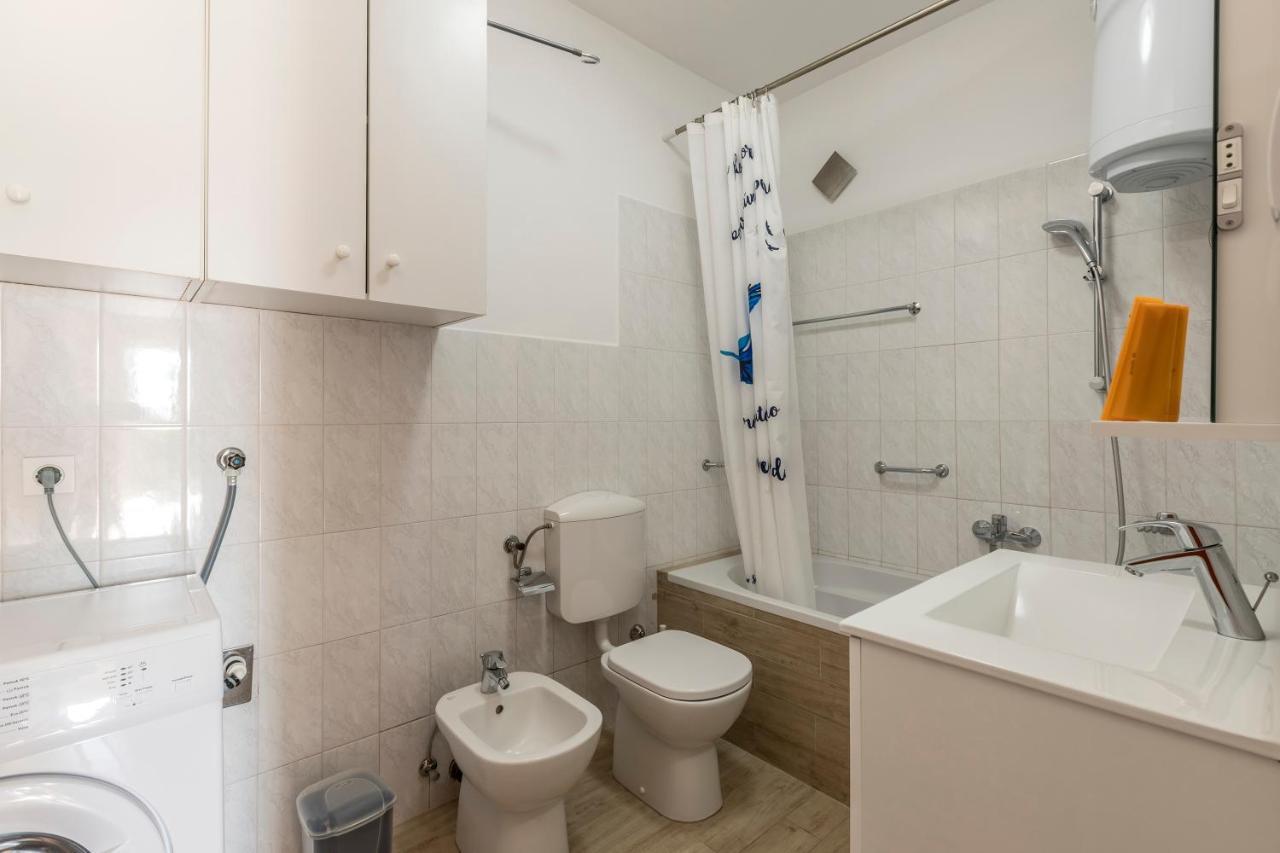 House With Private Pool Magdalena Apartment Podstrana Luaran gambar