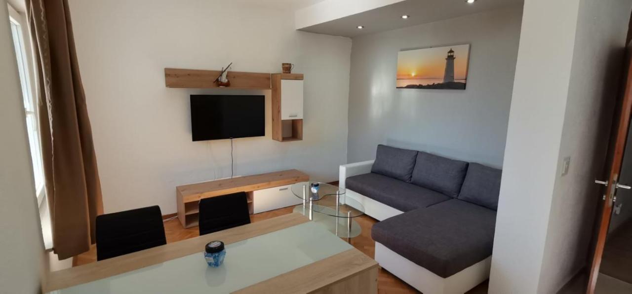 House With Private Pool Magdalena Apartment Podstrana Luaran gambar